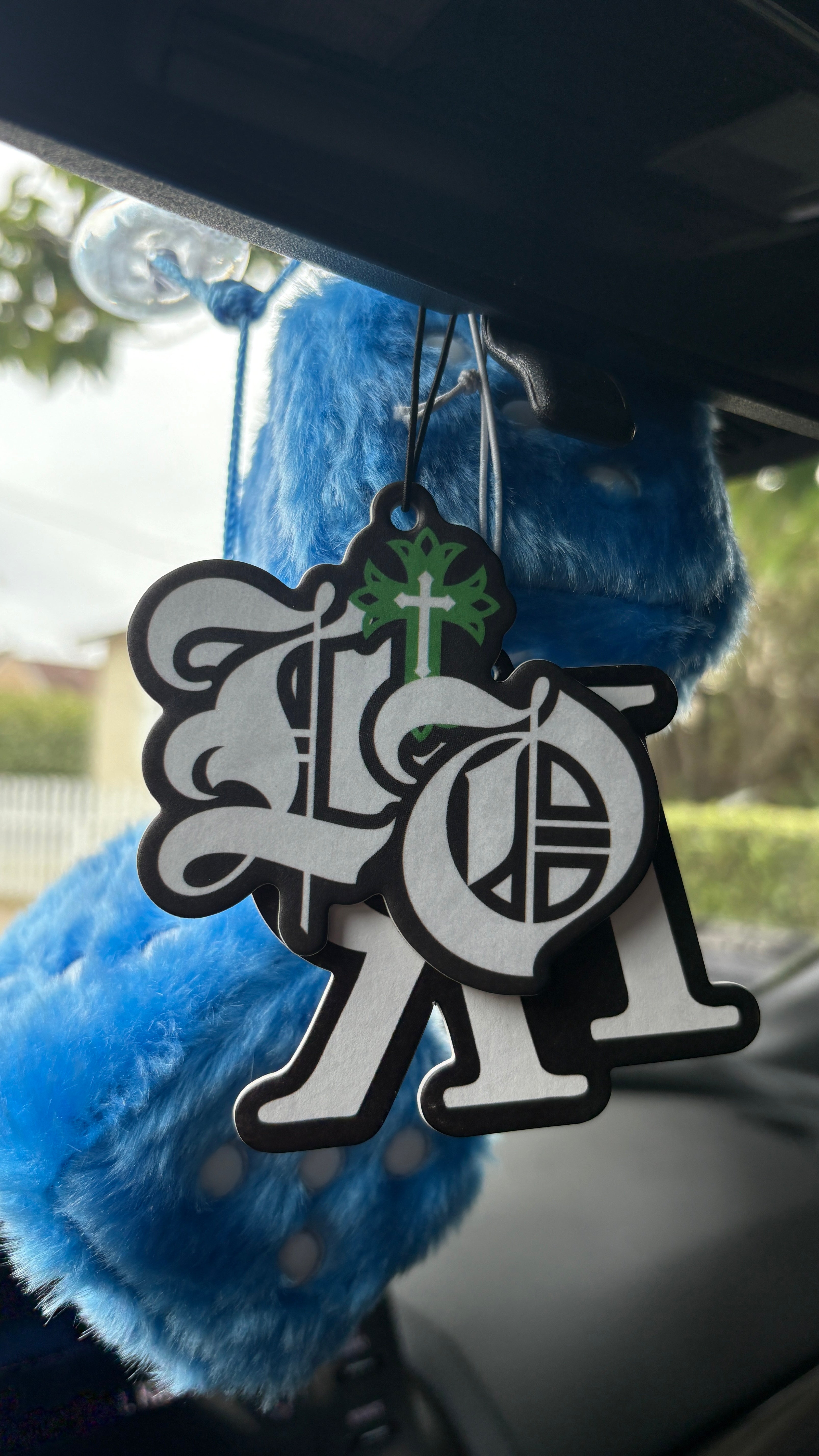 LO! FRESHNER V1